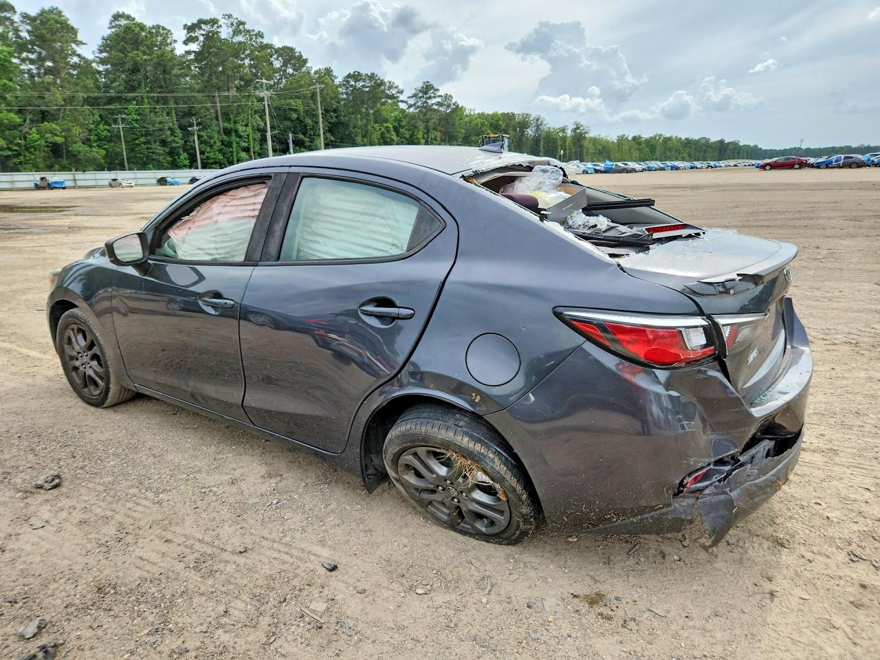 Toyota Yaris Le