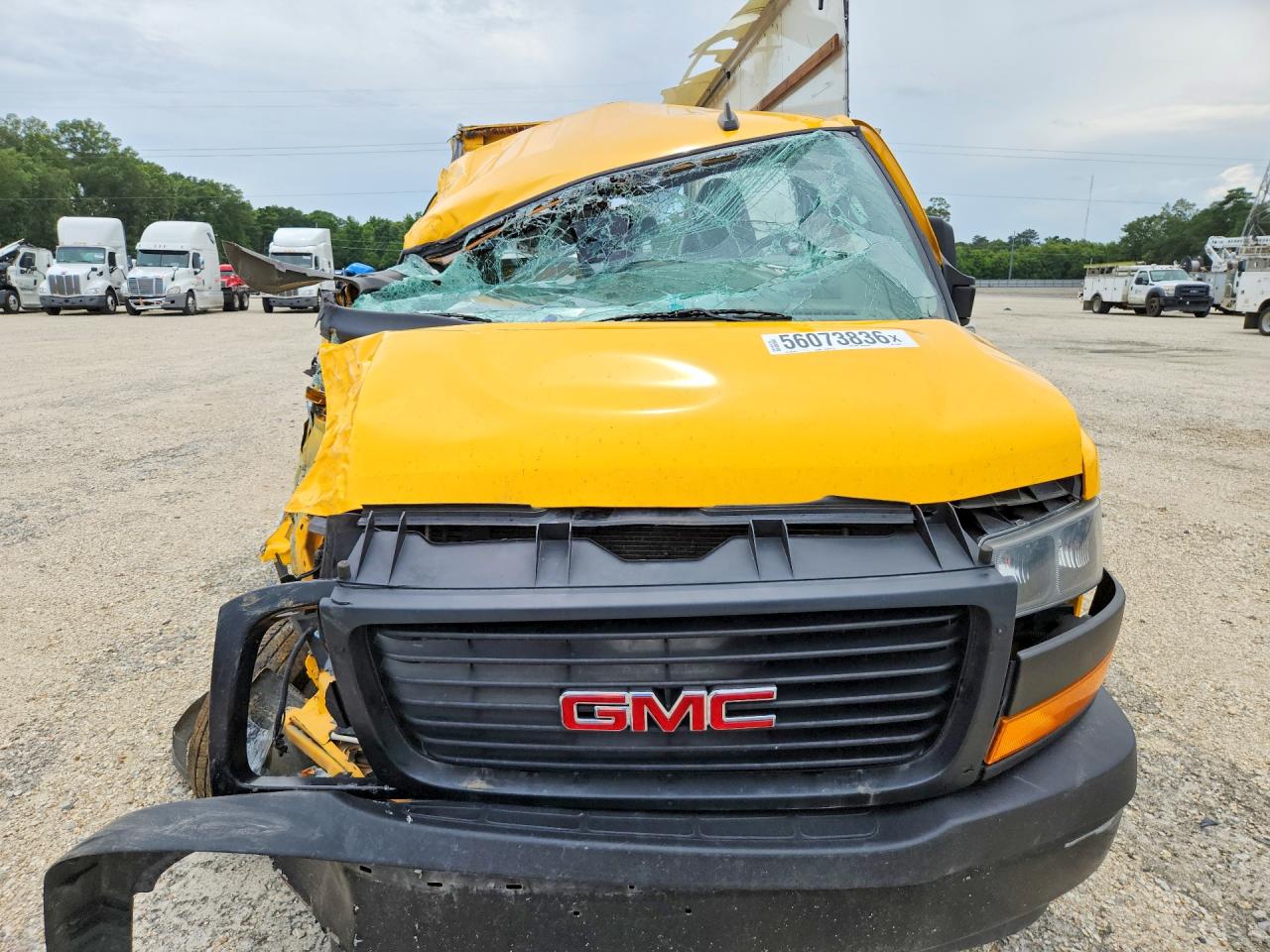 GMC Savana Cutaway G3500