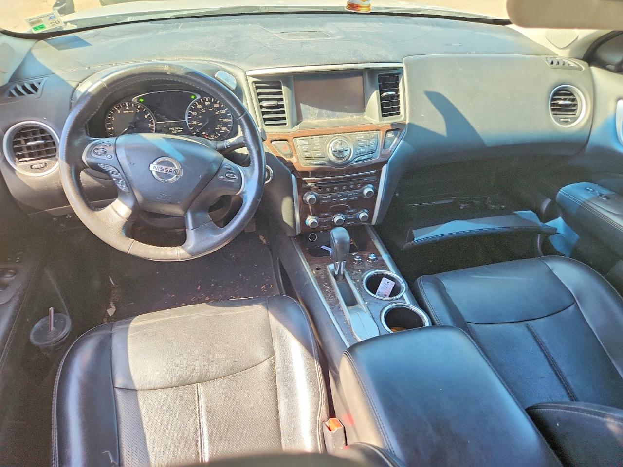 Nissan Pathfinder Platinum