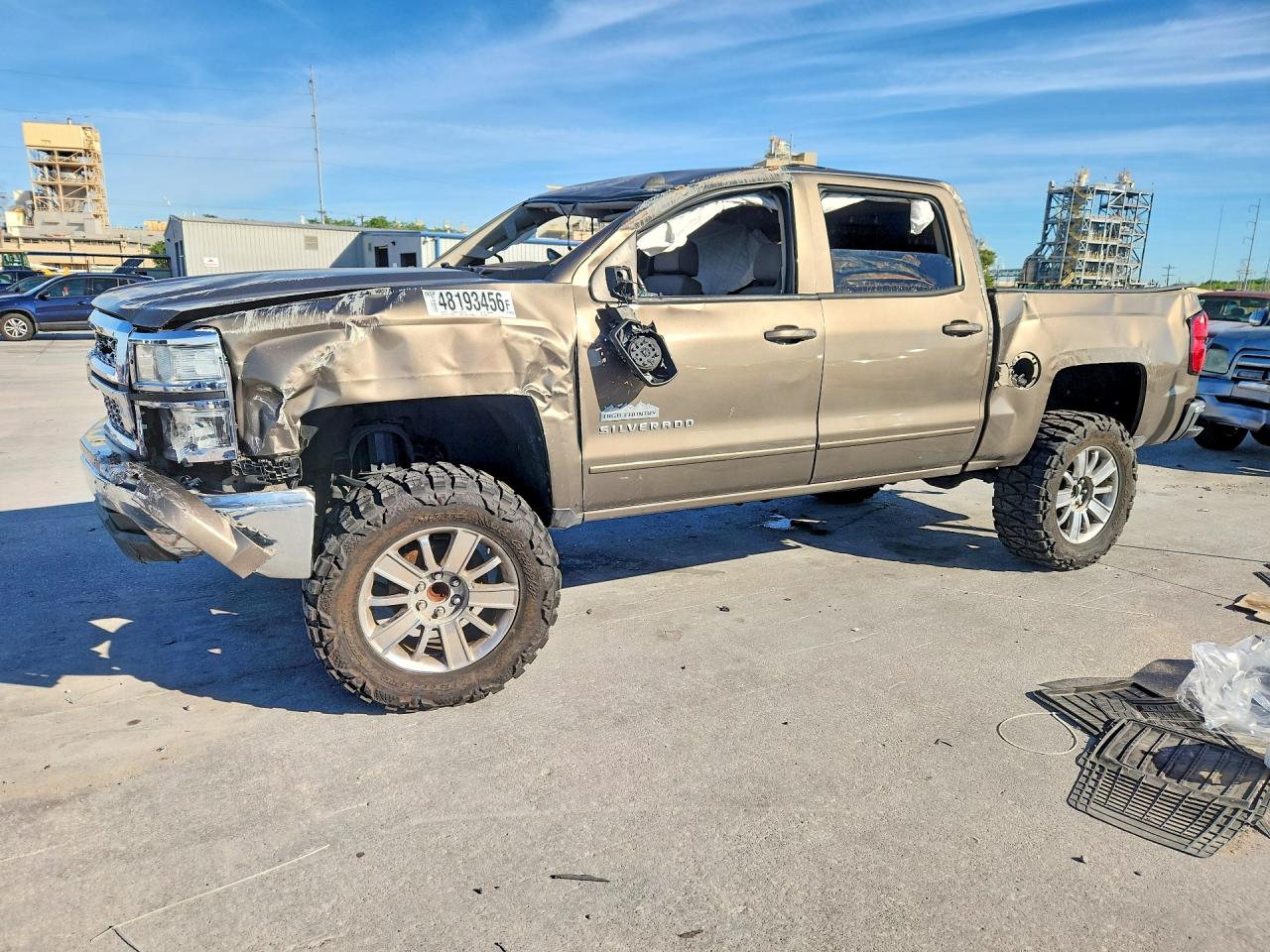 Salvage Chevrolet Silverado Image