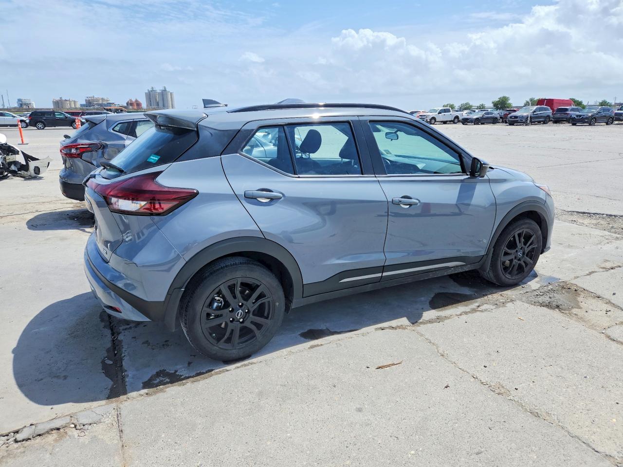 Nissan Kicks Sr