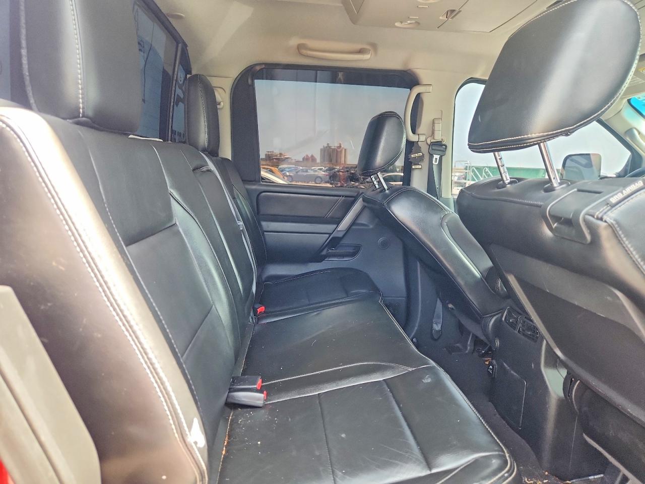 Nissan Titan Pro-4x