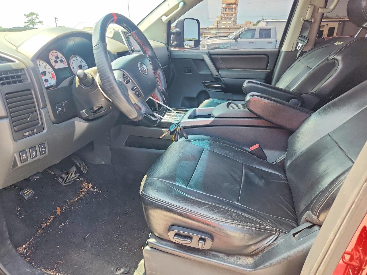 Nissan Titan Pro-4x