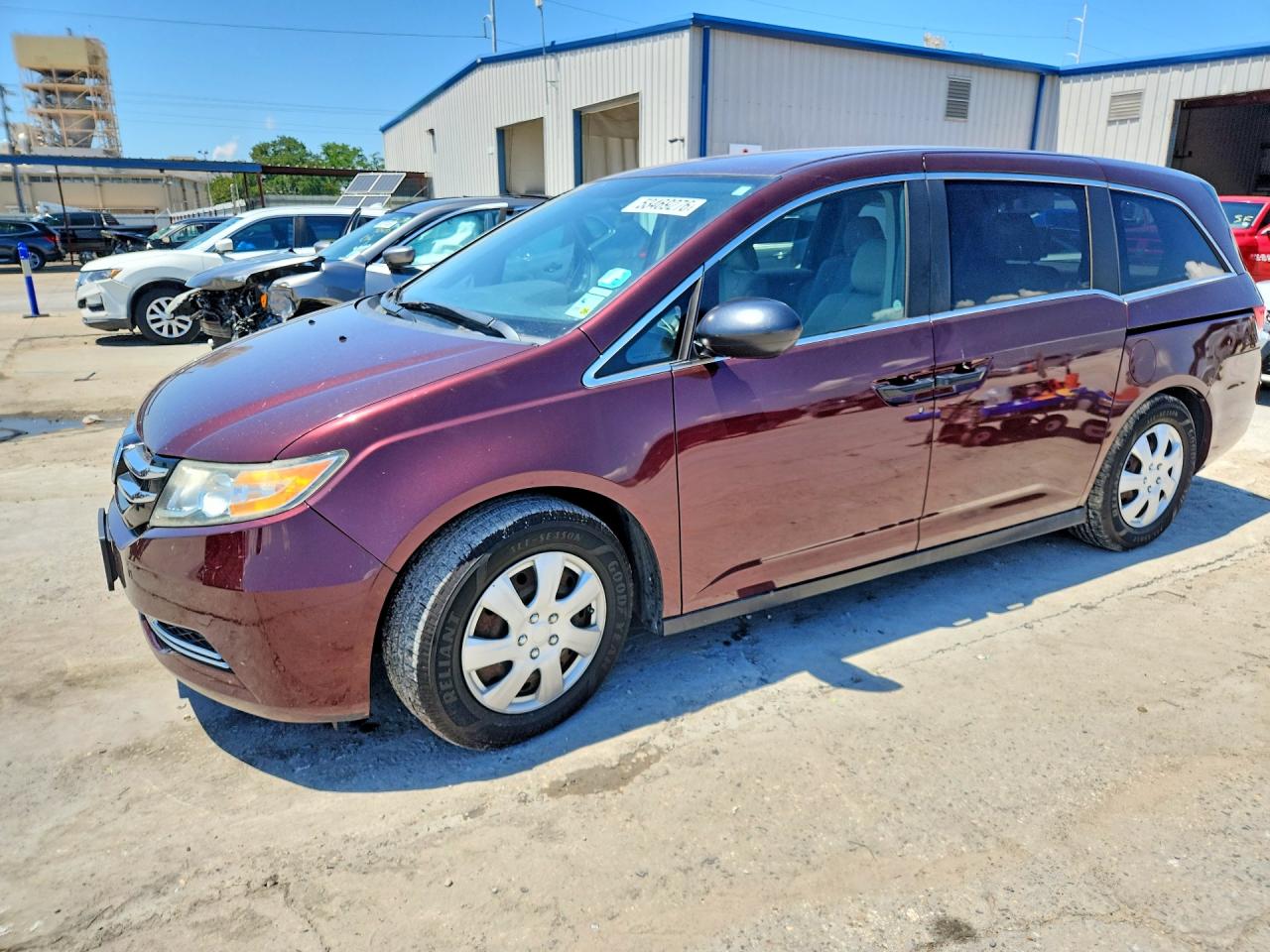 Salvage Honda Odyssey Image