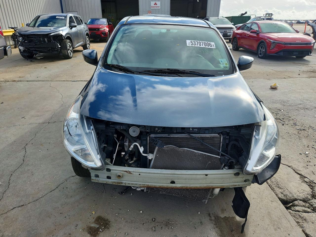 Nissan Versa 1.6 S Plus