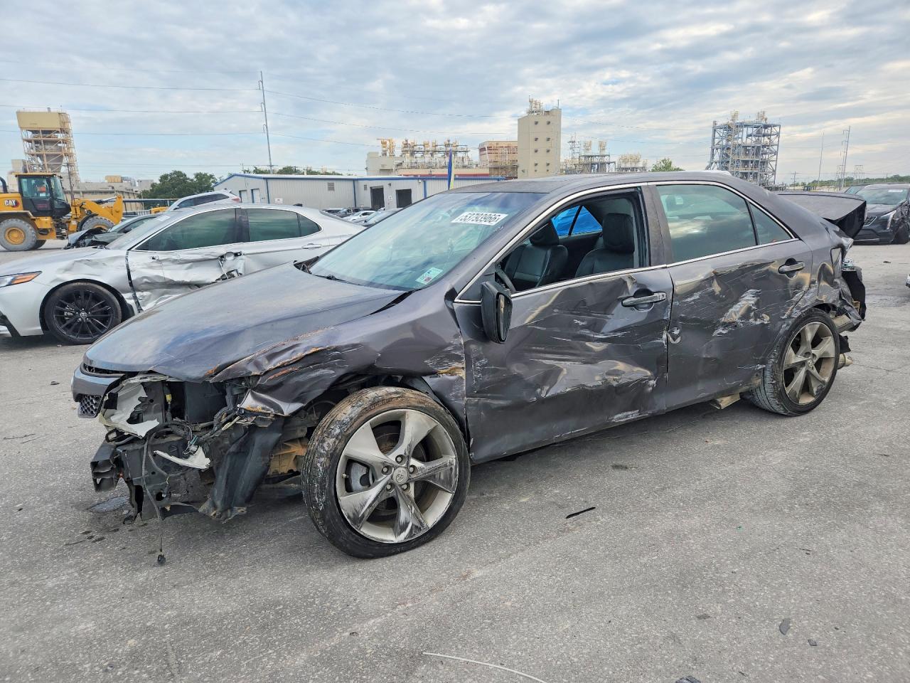 Salvage Toyota Camry Image