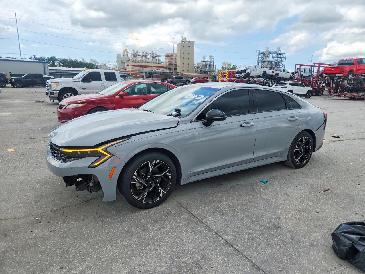 Salvage Kia K5 Image