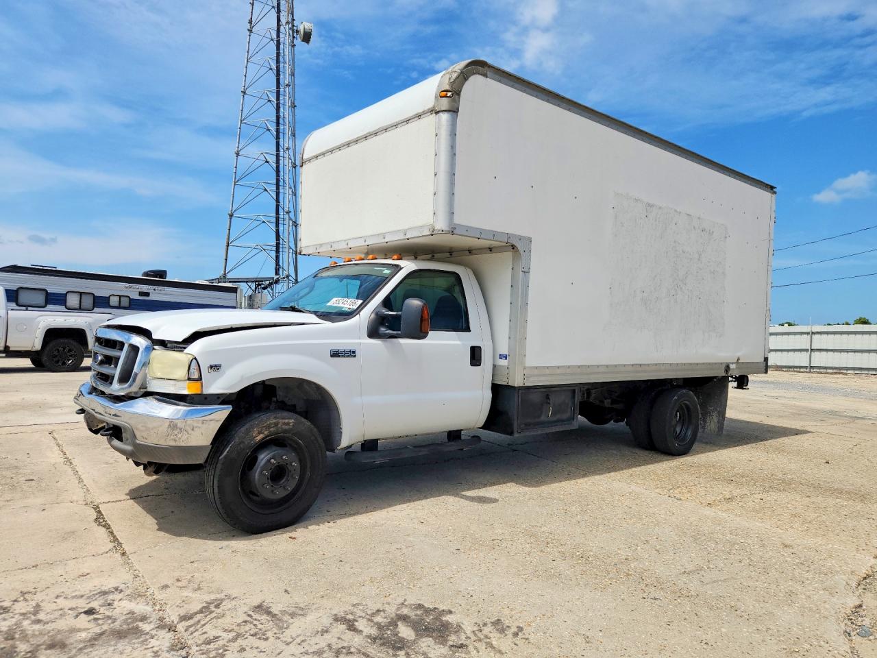 Salvage Ford F-550 Image