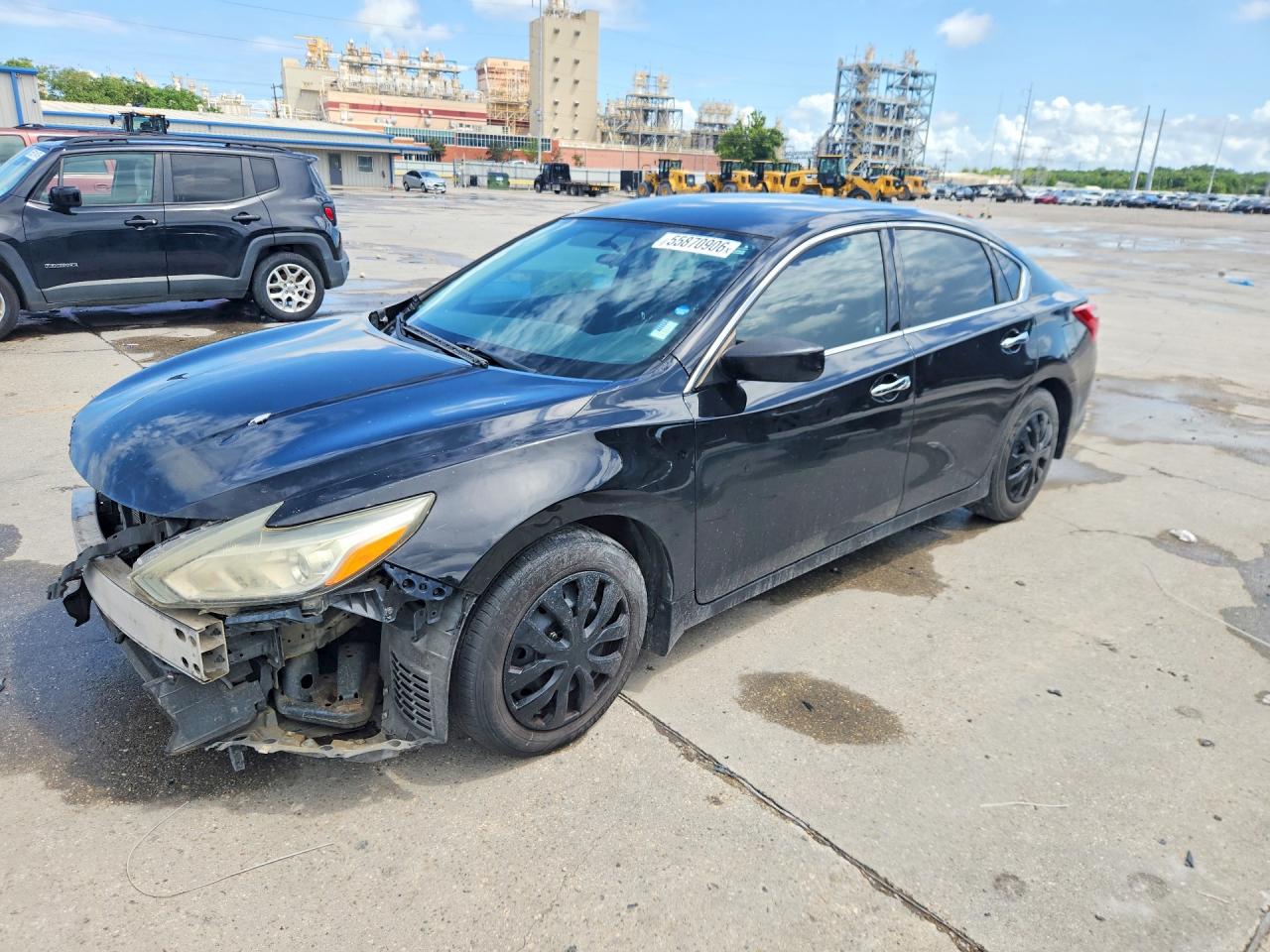 Salvage Nissan Altima Image