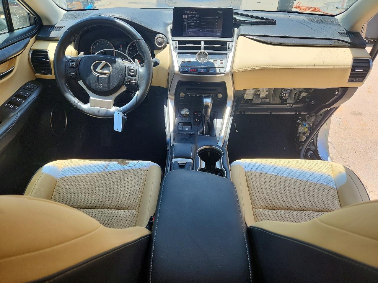 Lexus NX Base