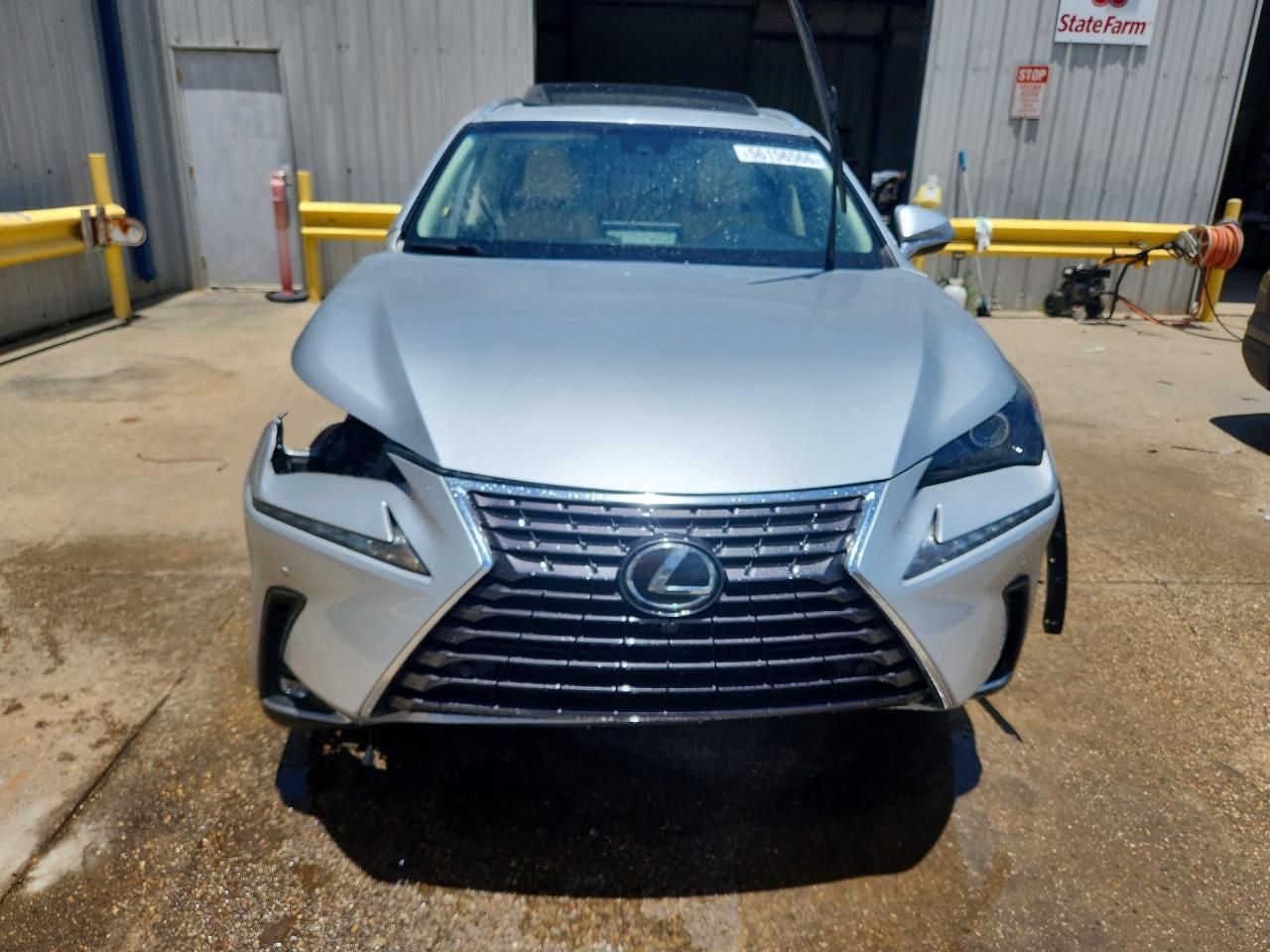 Lexus NX Base