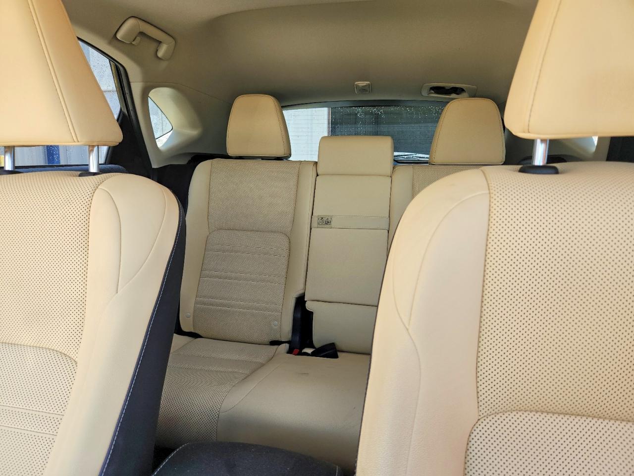 Lexus NX Base