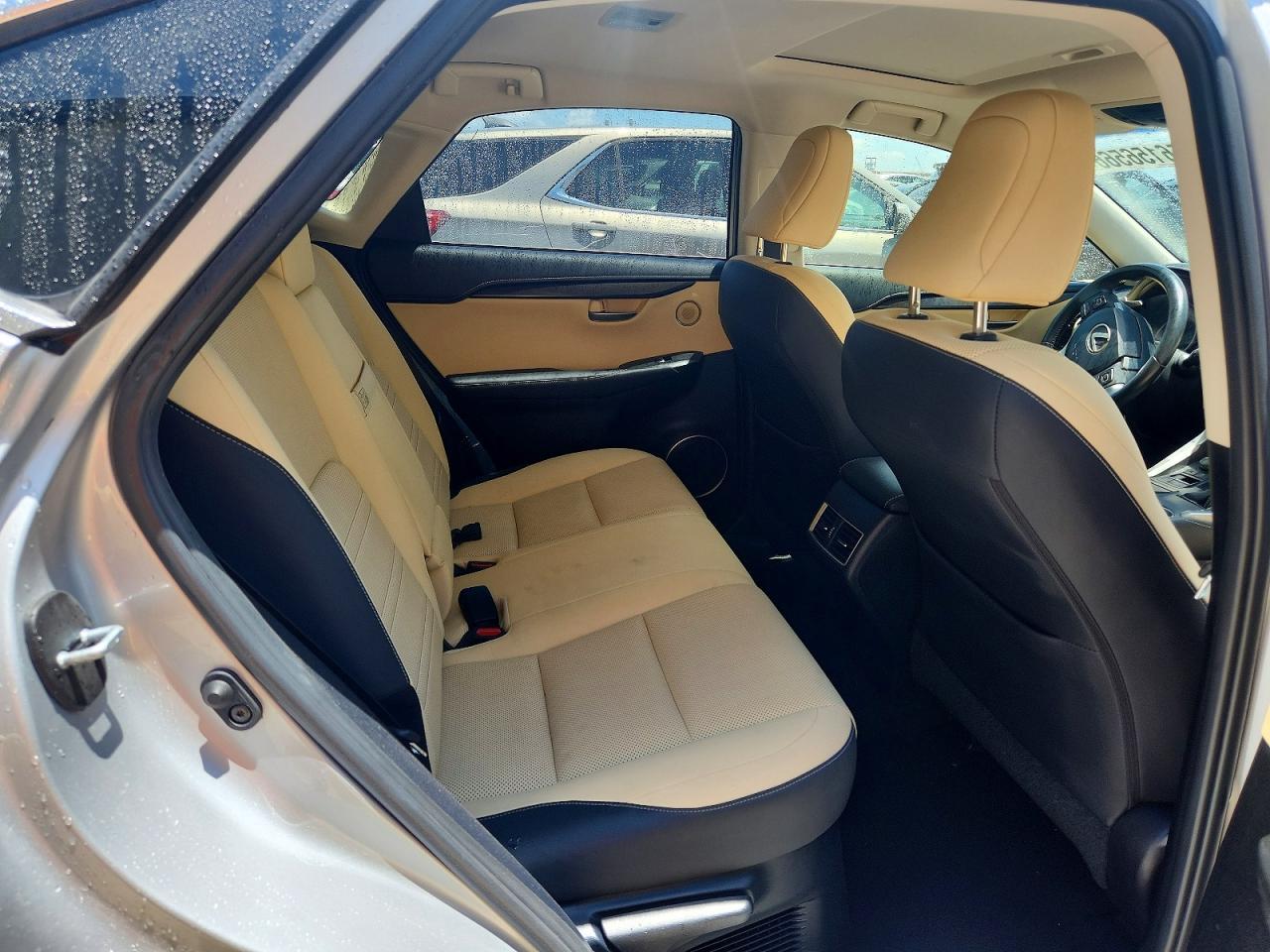 Lexus NX Base