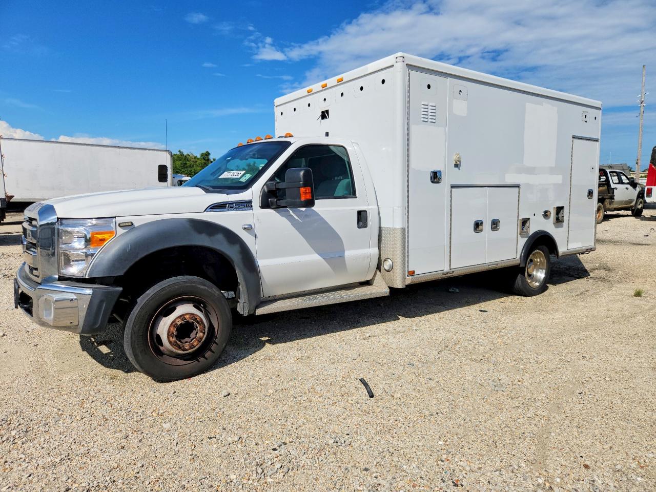 Salvage Ford F-550 Image