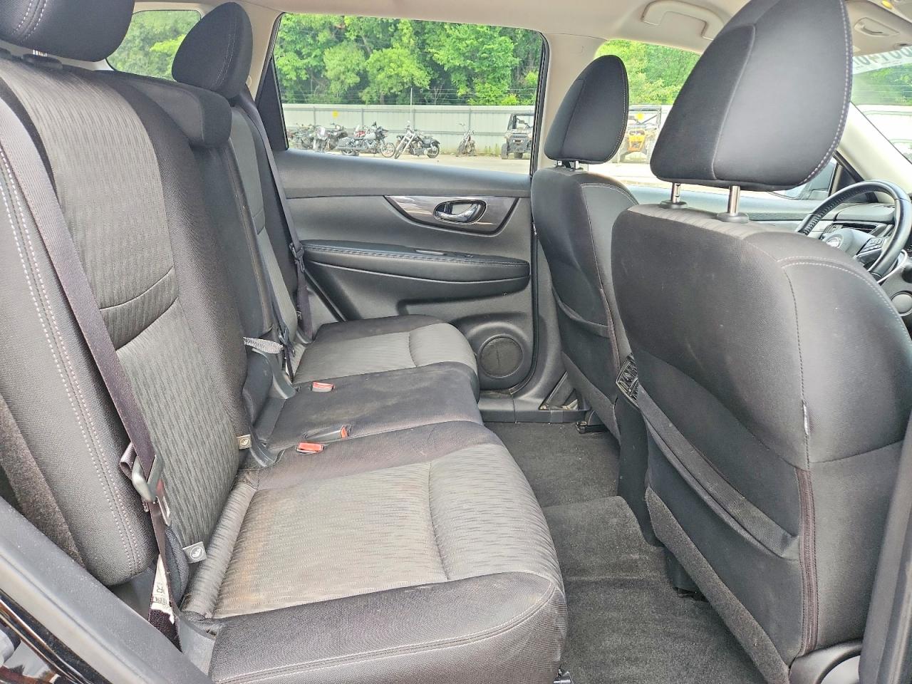 Nissan Rogue Sv