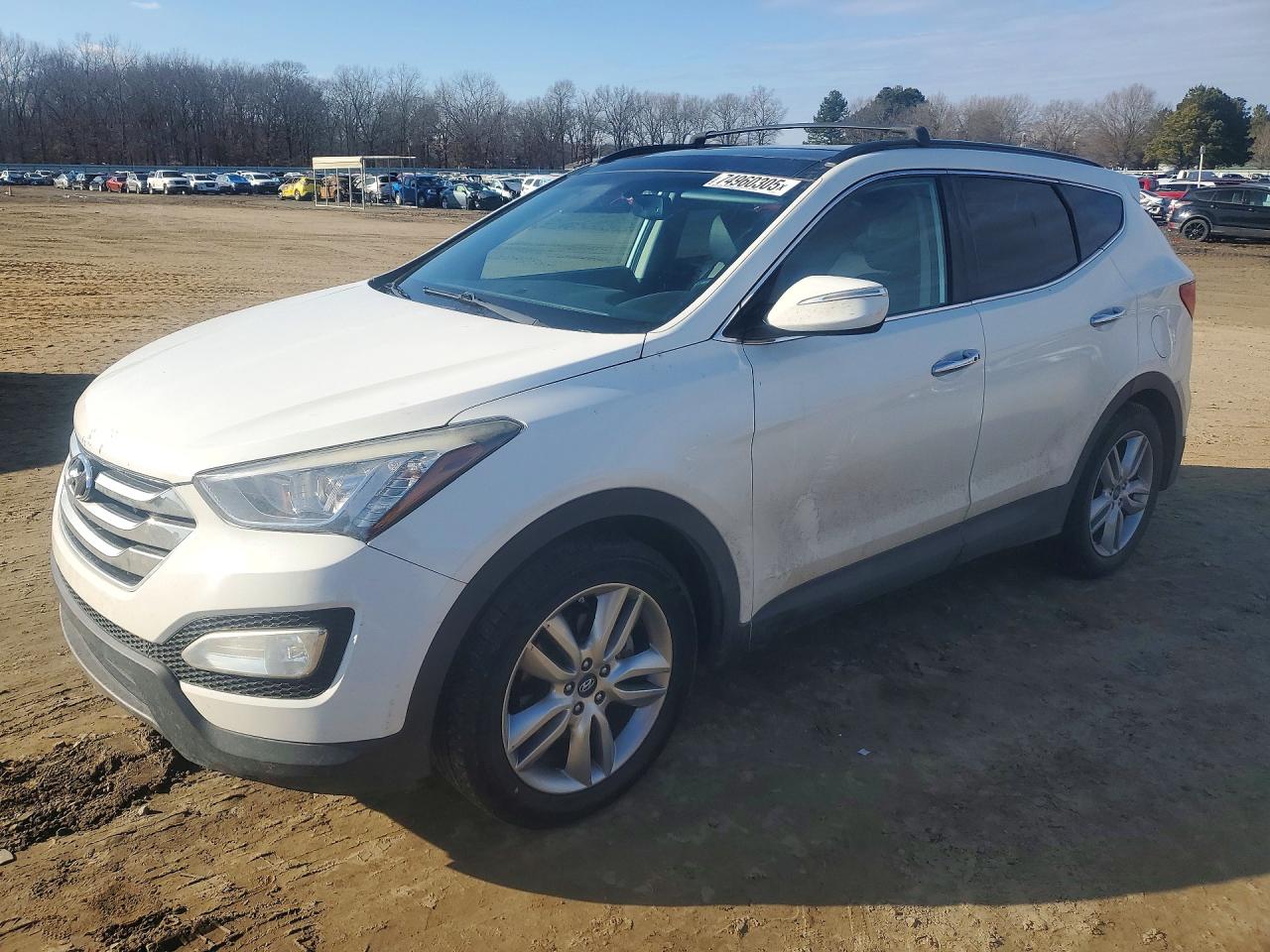 Salvage Hyundai SANTA FE Image