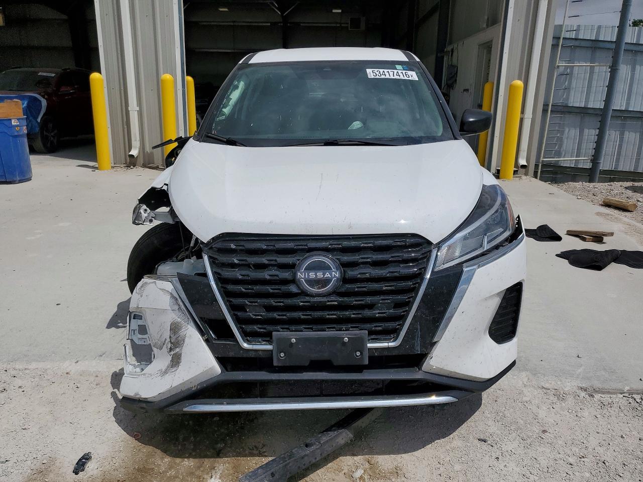 Nissan Kicks S