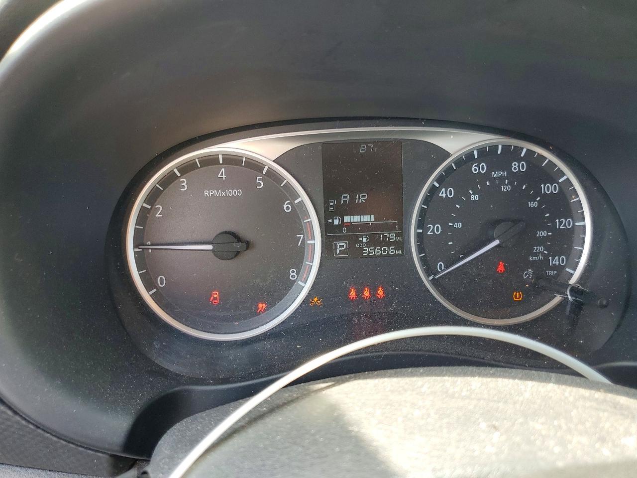 Nissan Kicks S