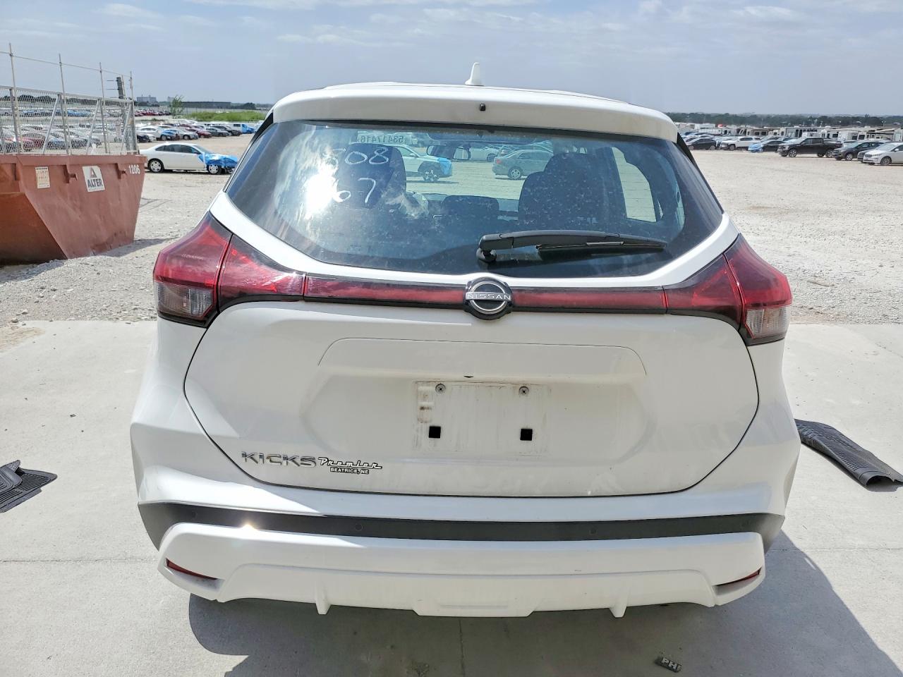 Nissan Kicks S