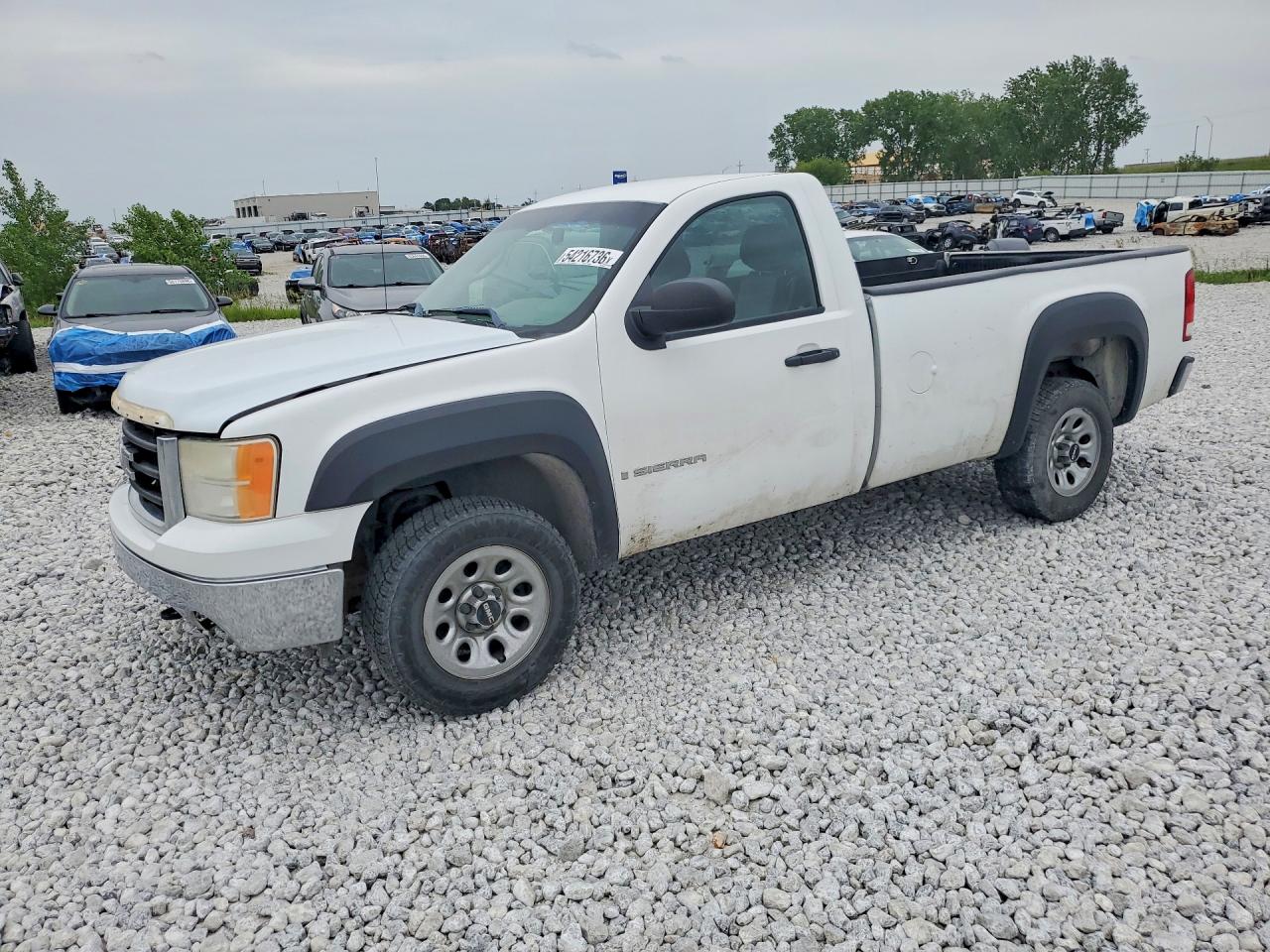 Salvage GMC Sierra Image