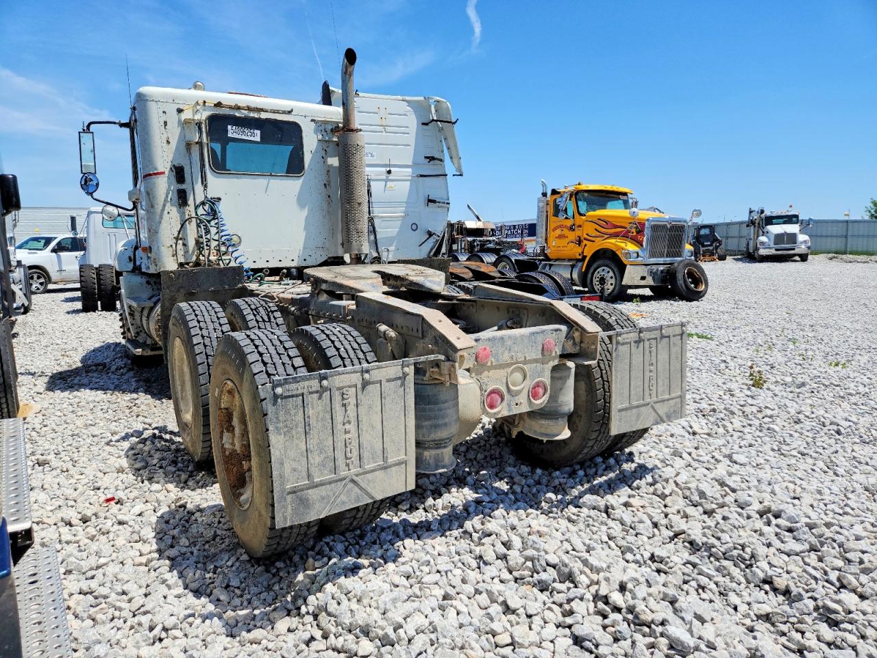 Freightliner Columbia 1