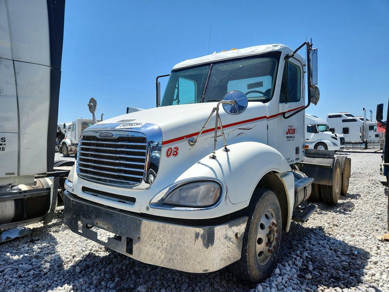 Freightliner Columbia 1