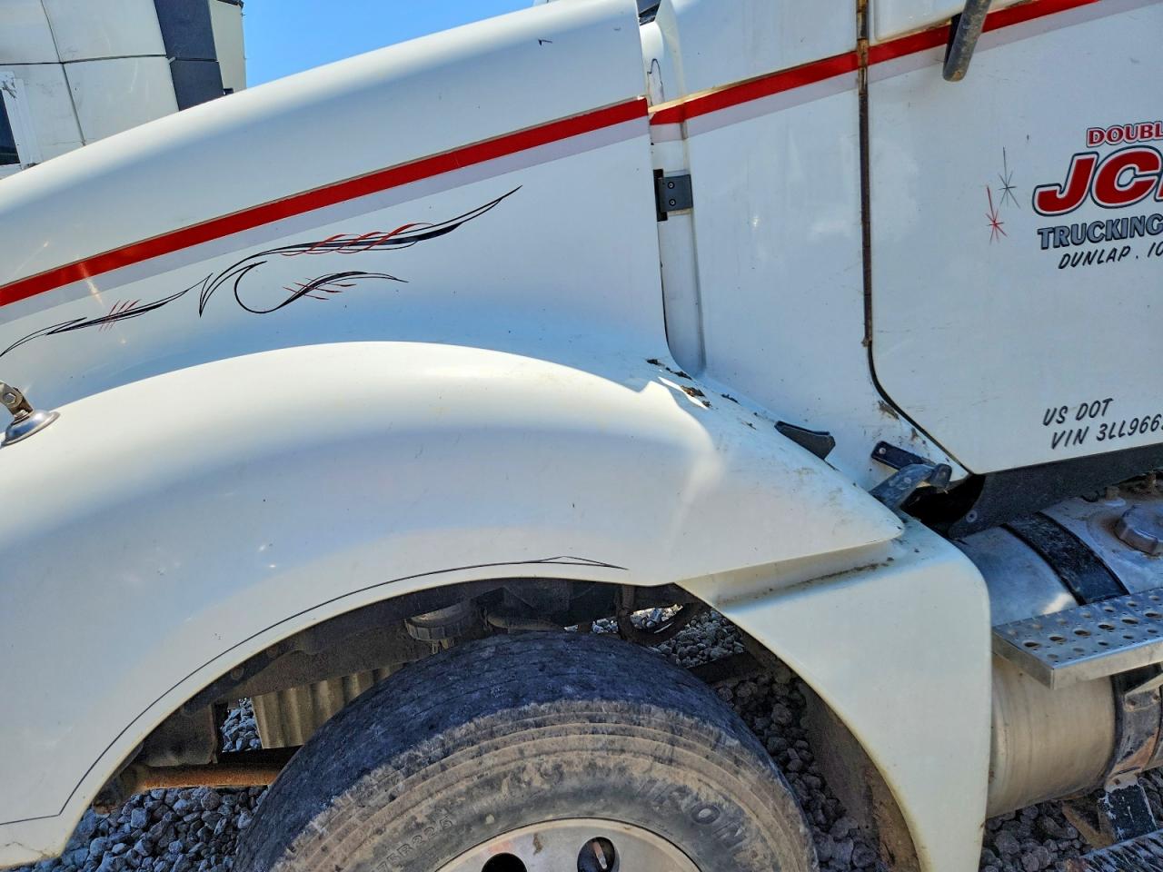 Freightliner Columbia 1