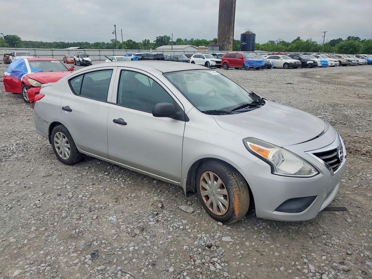 Nissan Versa 1.6 S Plus