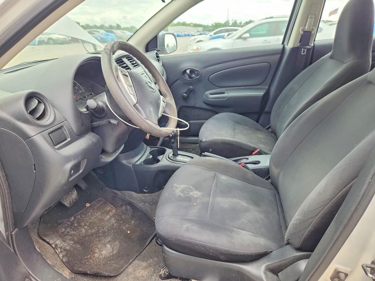 Nissan Versa 1.6 S Plus