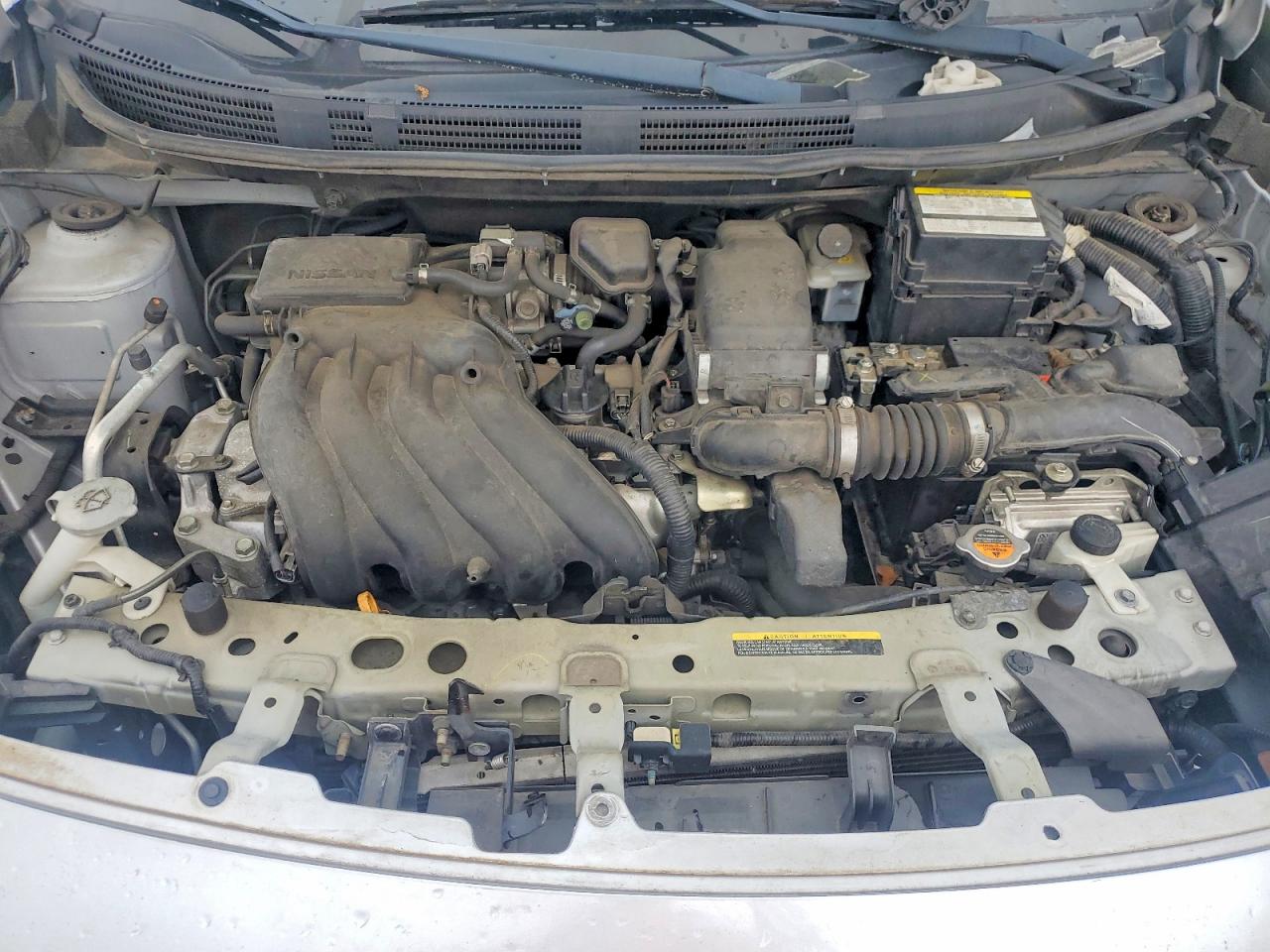 Nissan Versa 1.6 S Plus