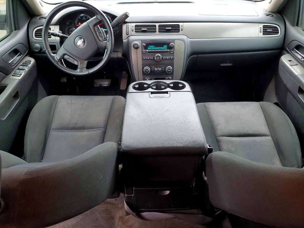 Chevrolet Suburban C1500 Ls