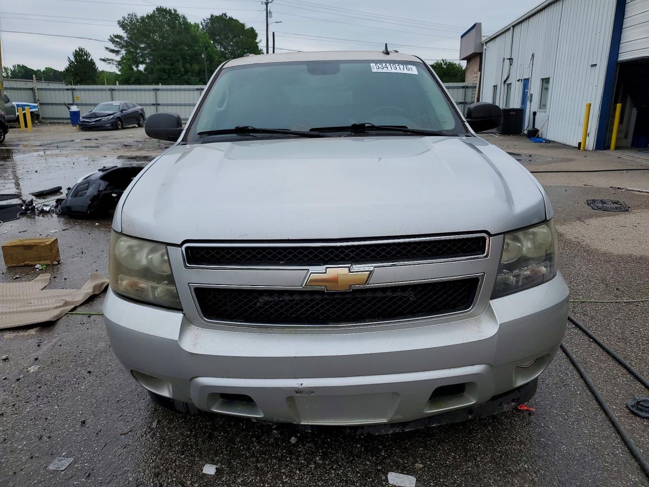 Chevrolet Suburban C1500 Ls