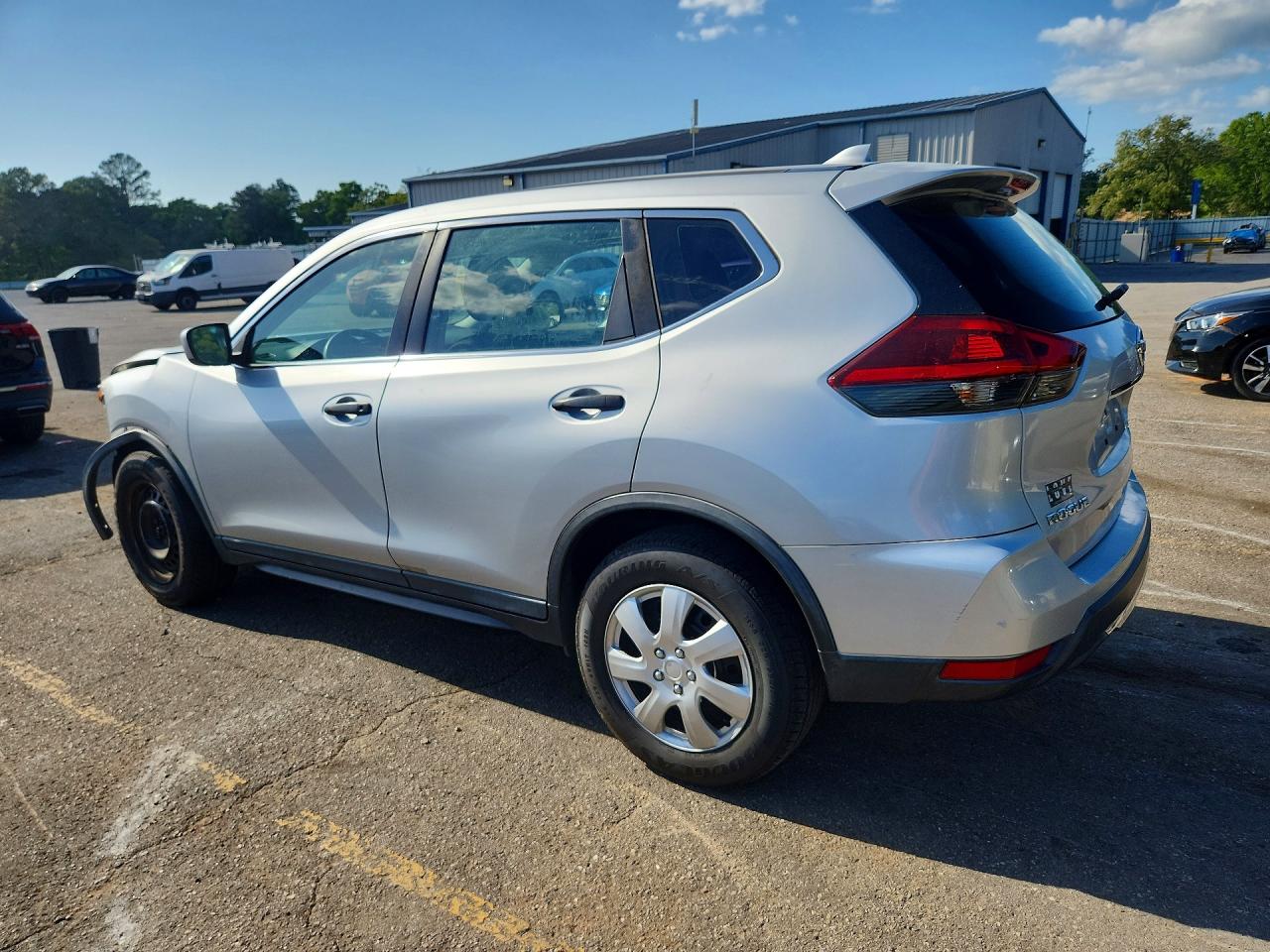 Nissan Rogue S