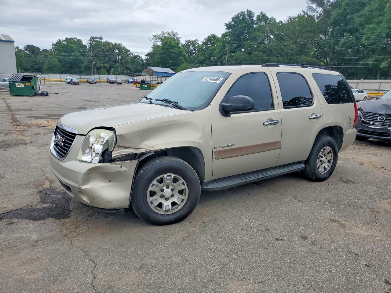 Salvage GMC Yukon Image