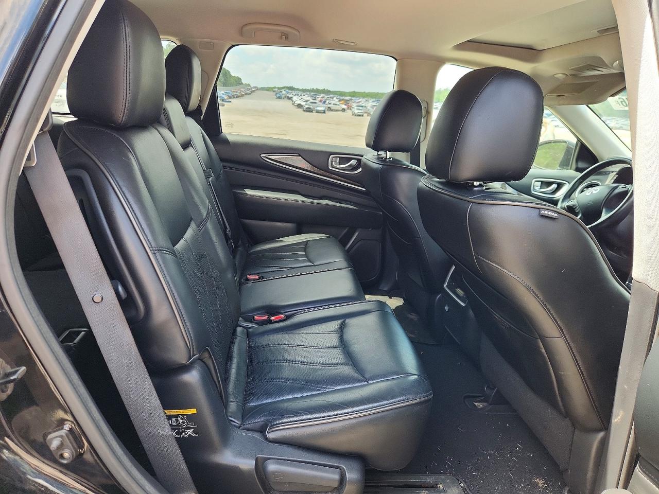 INFINITI Qx Base