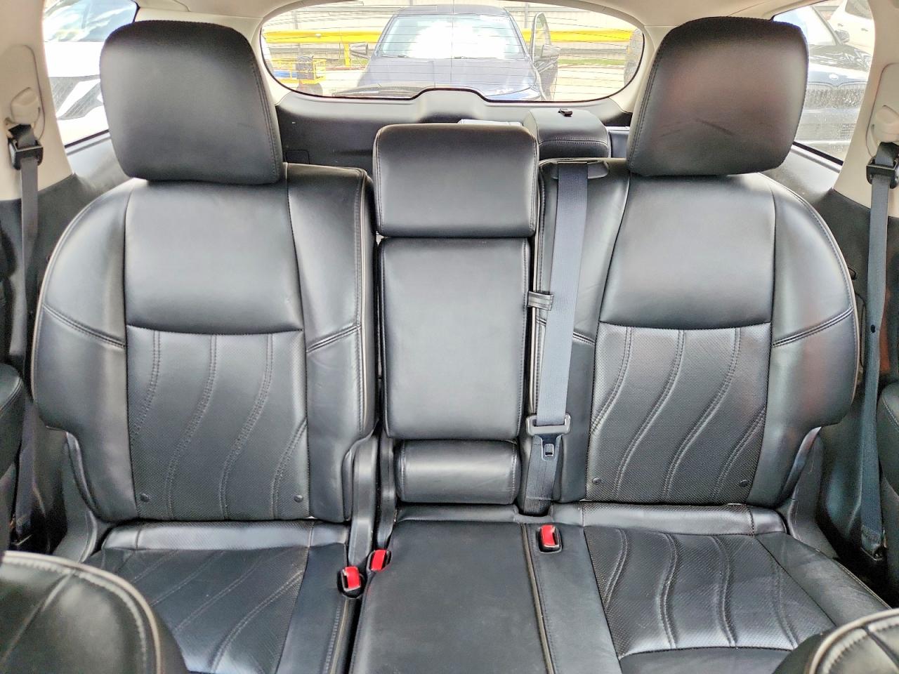 INFINITI Qx Base