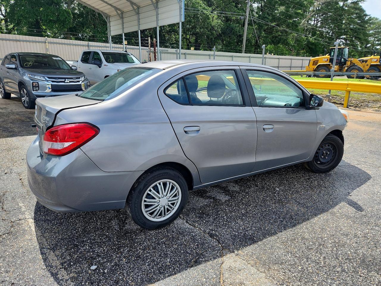 Mitsubishi Mirage G4 Es