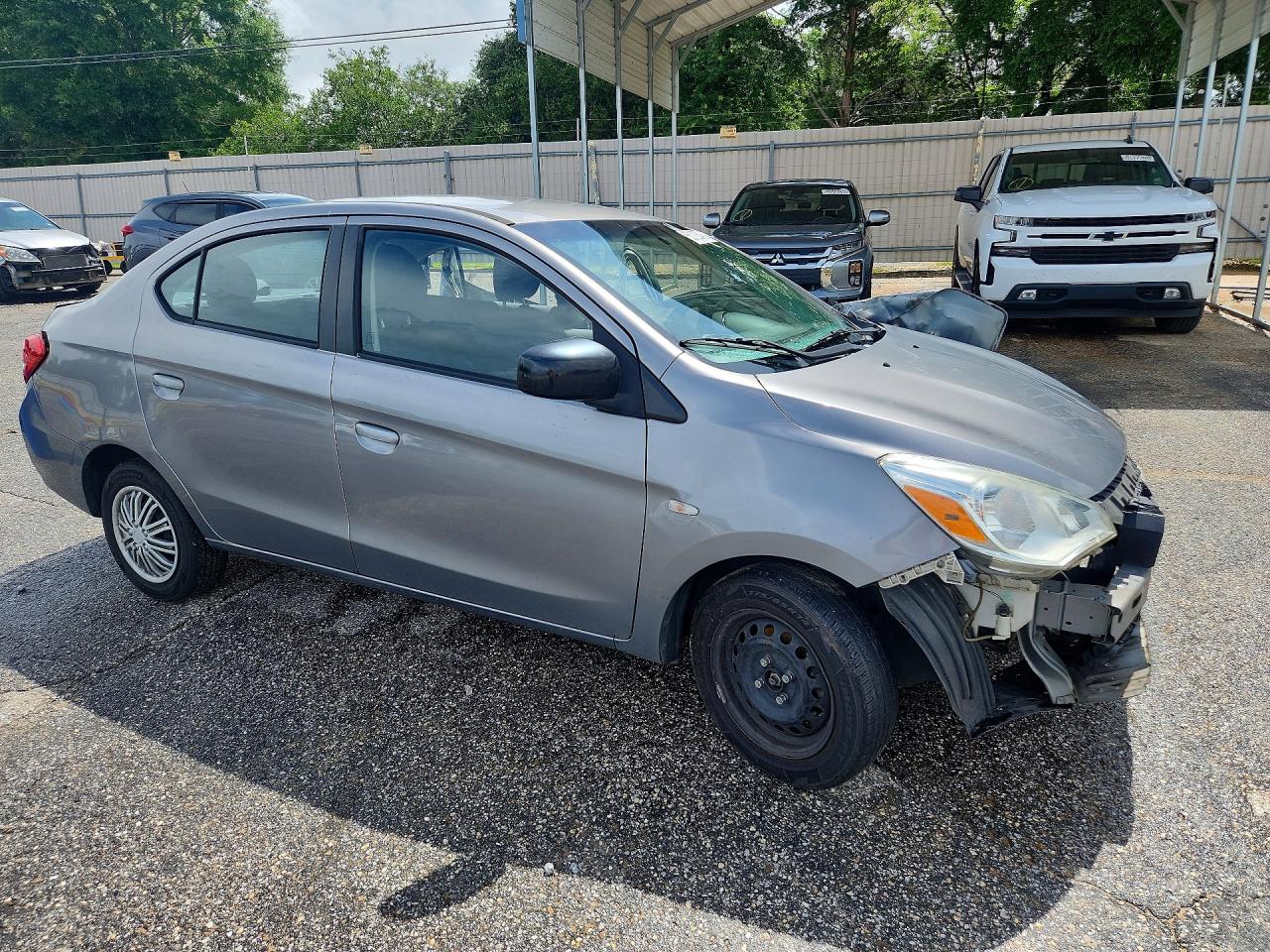 Mitsubishi Mirage G4 Es