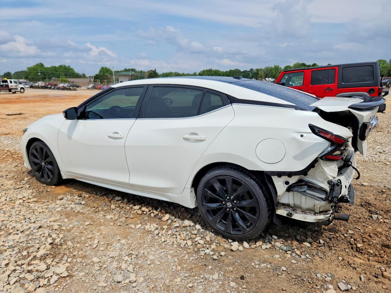 Nissan Maxima Sr