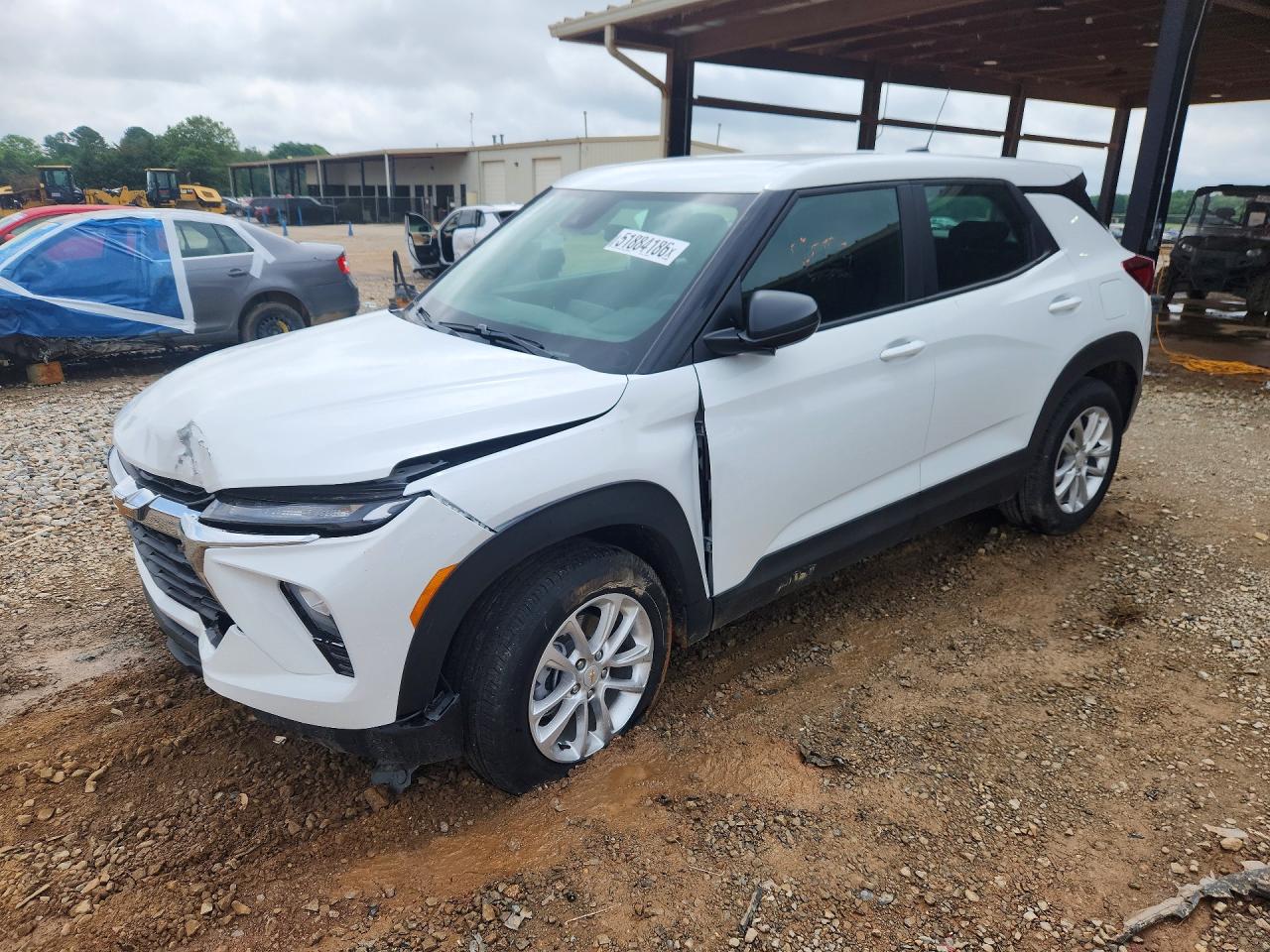 Salvage Chevrolet Trailblaze Image