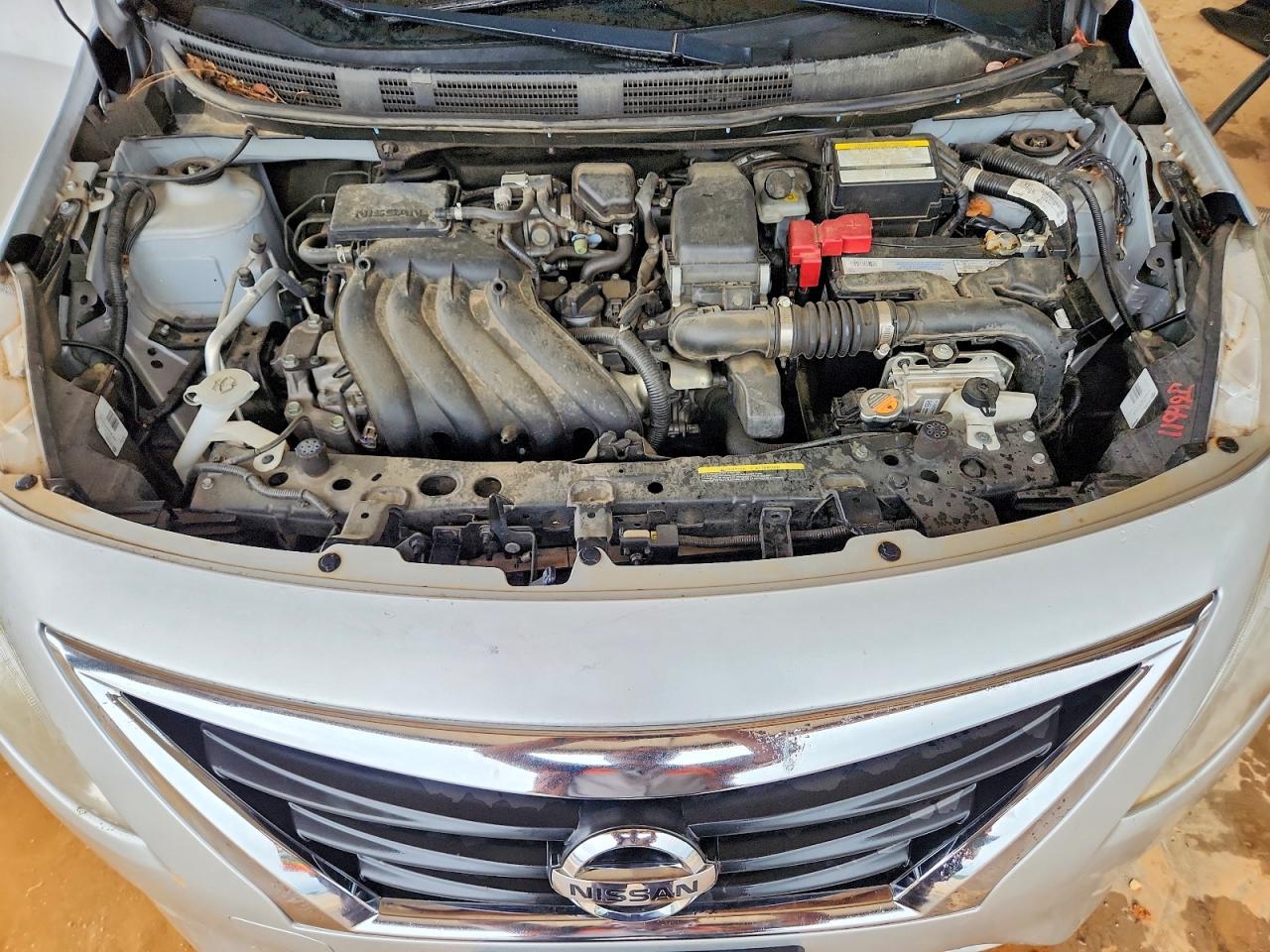 Nissan Versa 1.6 S Plus