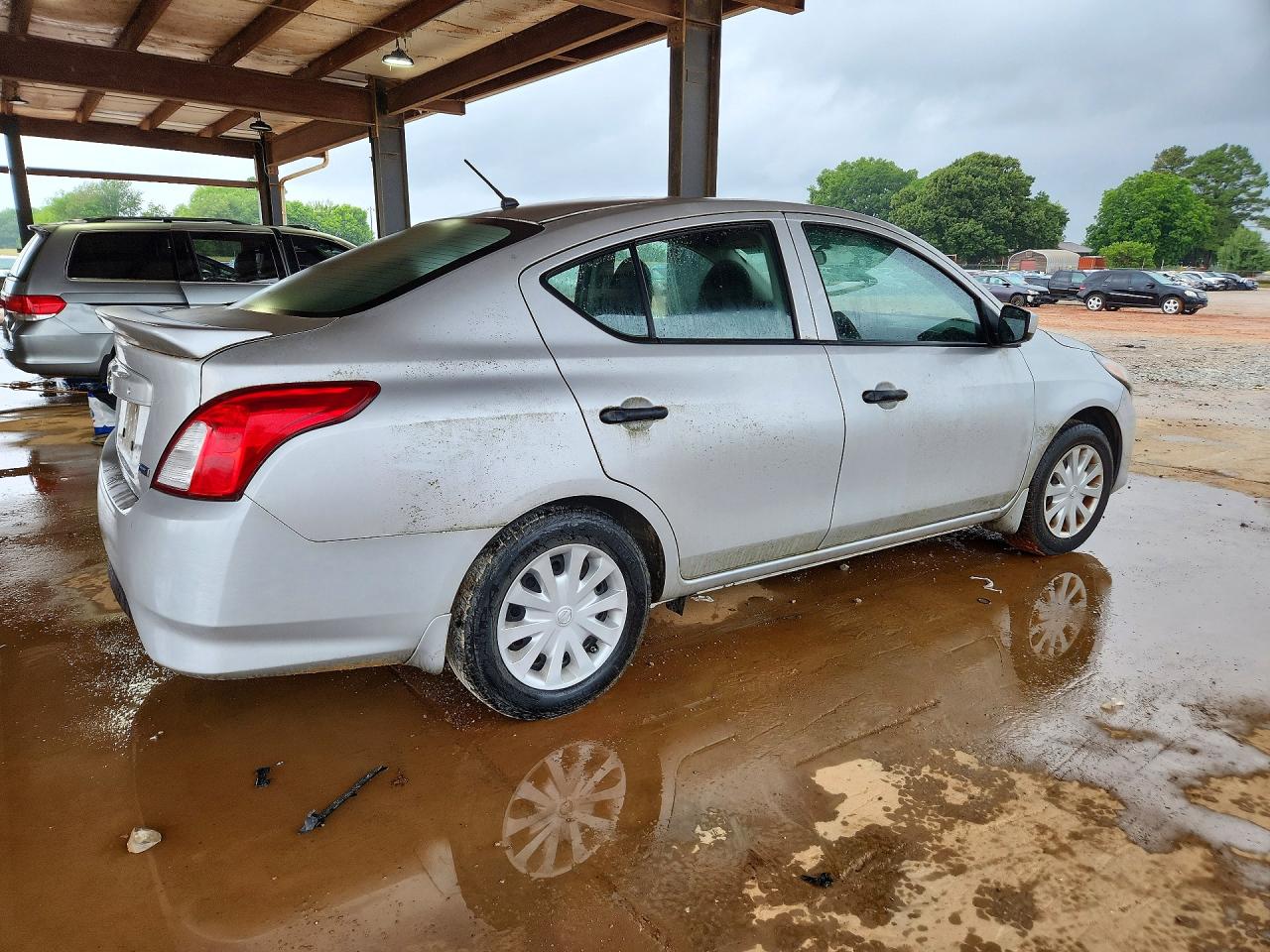Nissan Versa 1.6 S Plus