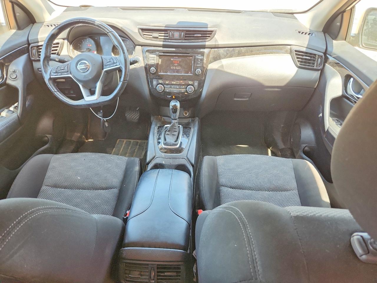 Nissan Rogue Sv