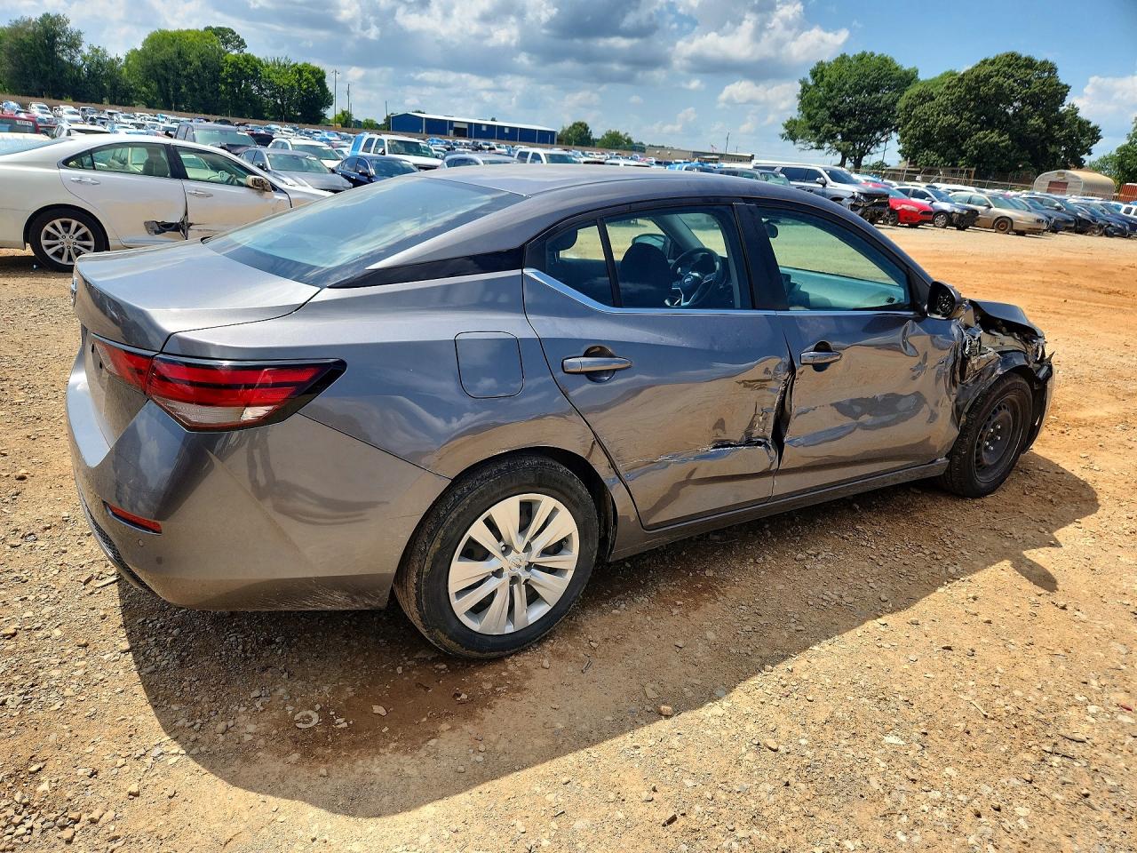 Nissan Sentra S
