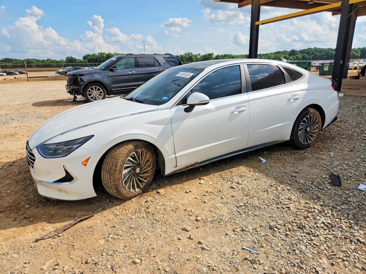 Salvage Hyundai SONATA Image
