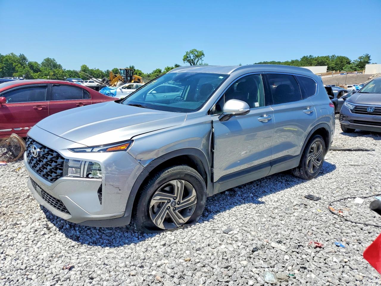 Salvage Hyundai SANTA FE Image