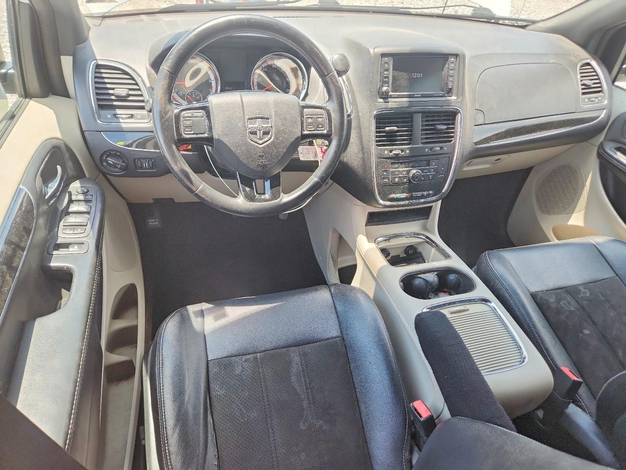 Dodge Caravan Sxt