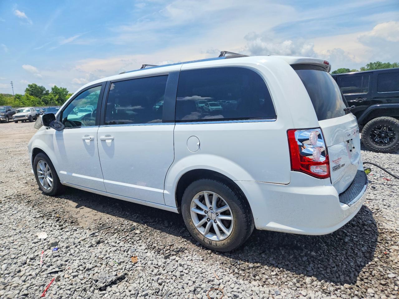Dodge Caravan Sxt