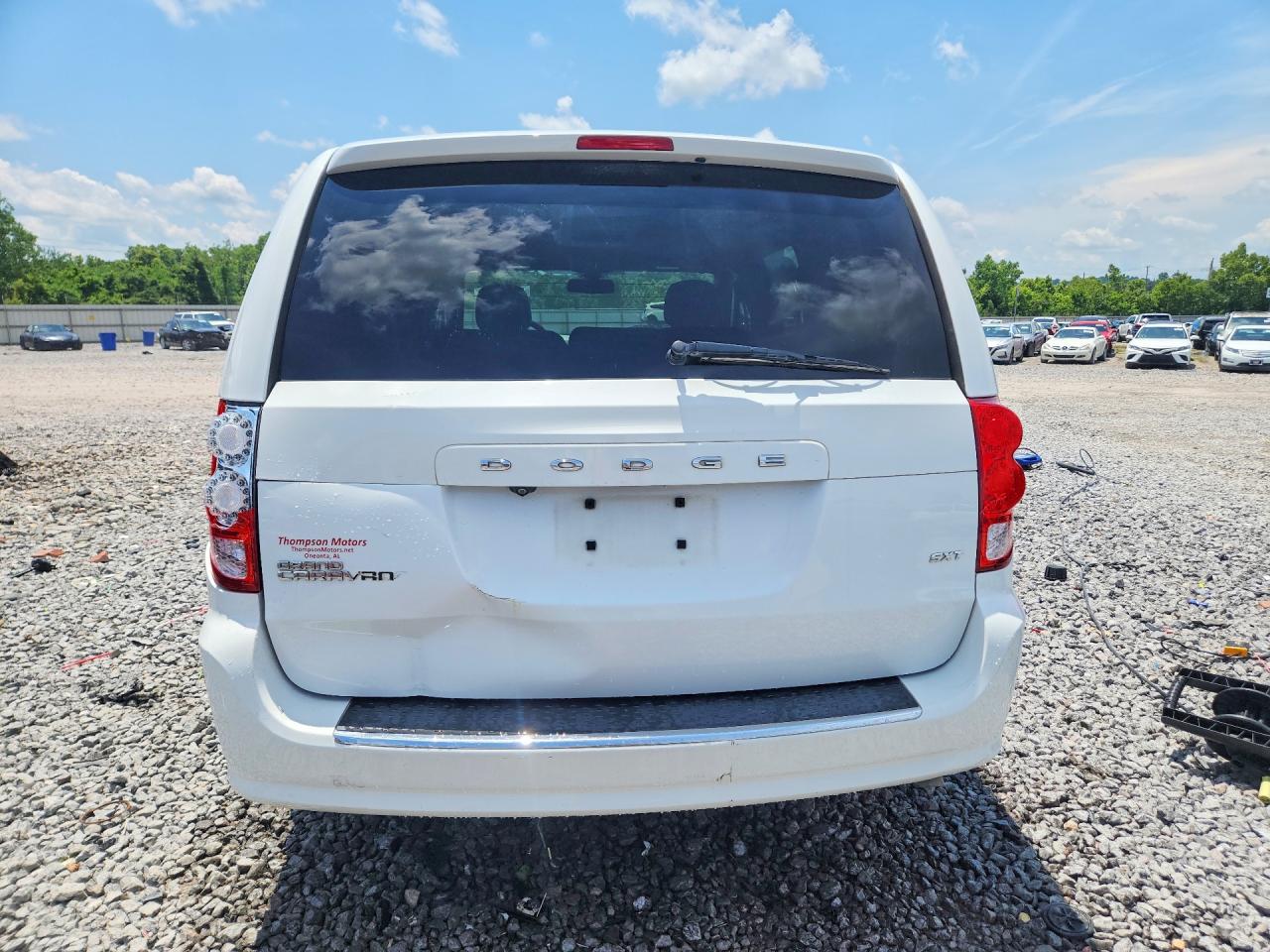 Dodge Caravan Sxt