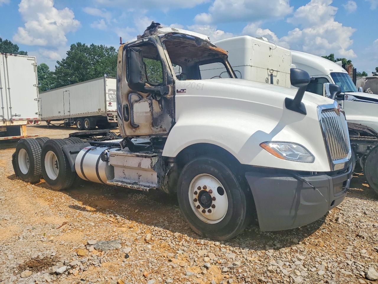 Salvage International Lt625 Image